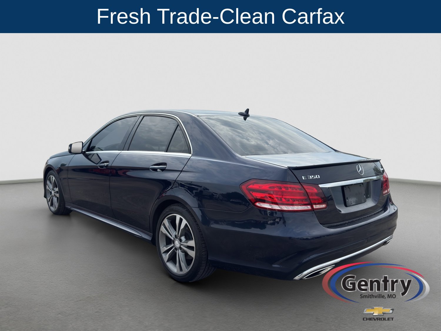 Used 2016 Mercedes-Benz E 350 4MATIC Sedan image 4