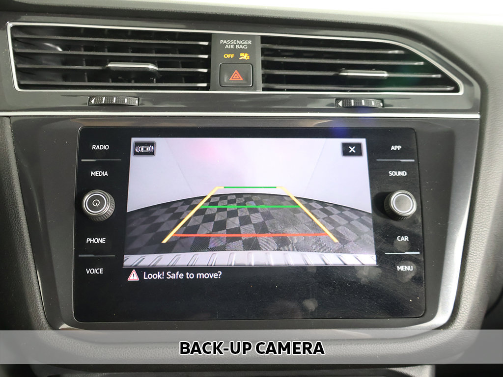 Used 2024 Volkswagen Tiguan SE R-Line FWD image 6