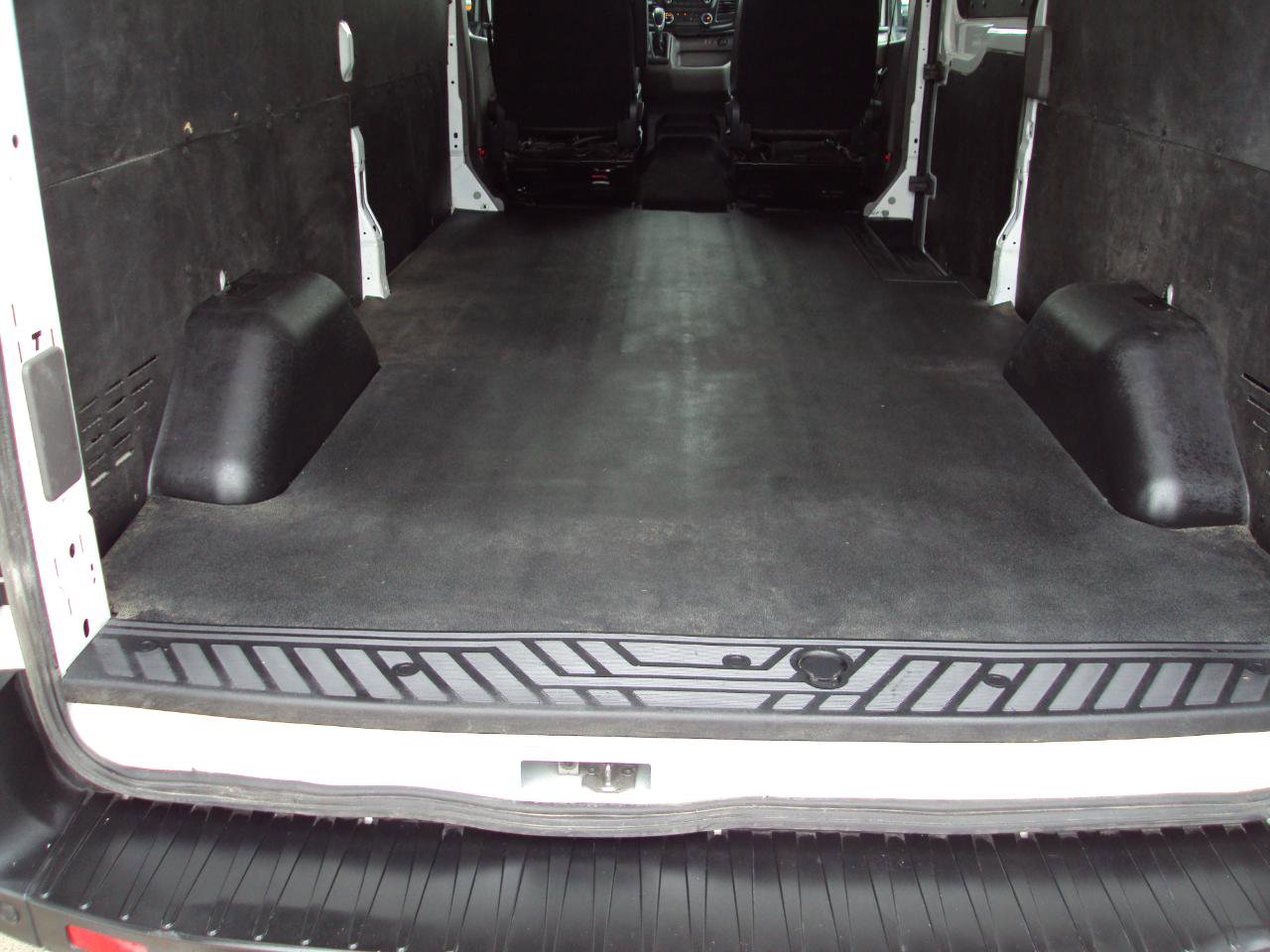 Used 2023 Ford Transit 250 Medium Roof AWD w/ Load Area Protection Package image 8