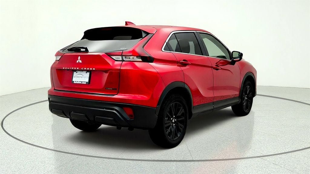 Used 2026 Mitsubishi Eclipse Cross LE AWD/4WD image 5