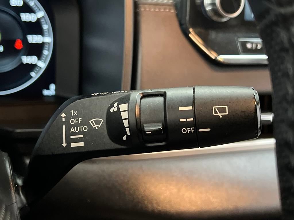 Used 2023 Mitsubishi Outlander SE image 47