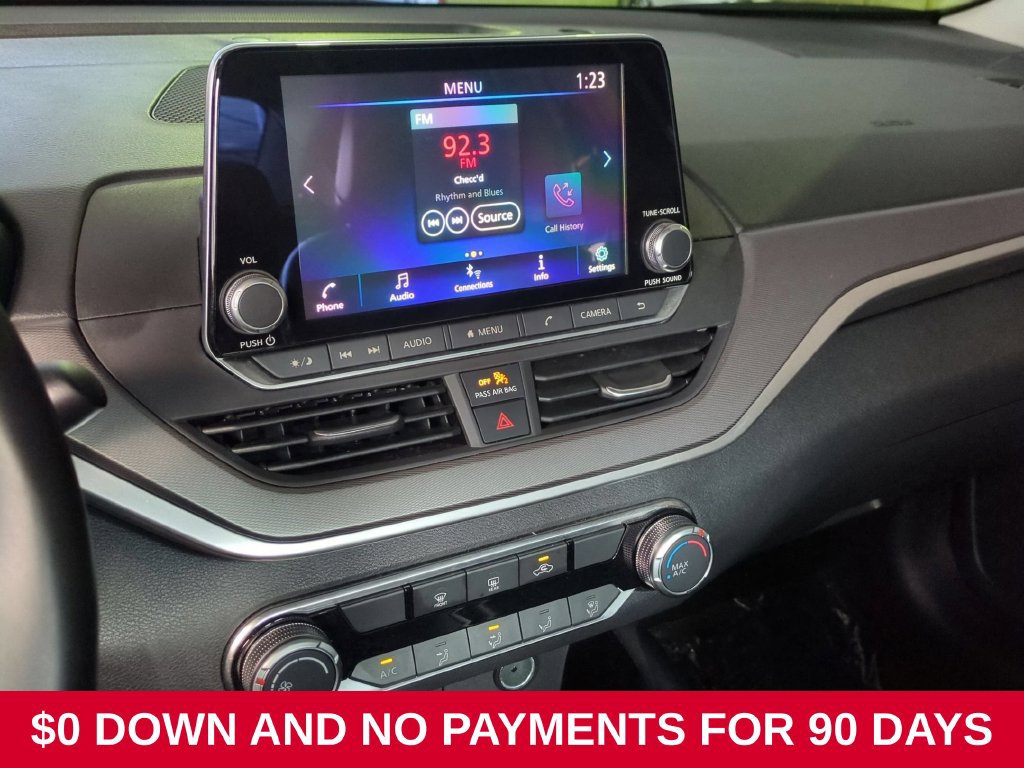 Used 2025 Nissan Altima 2.5 SR FWD image 17