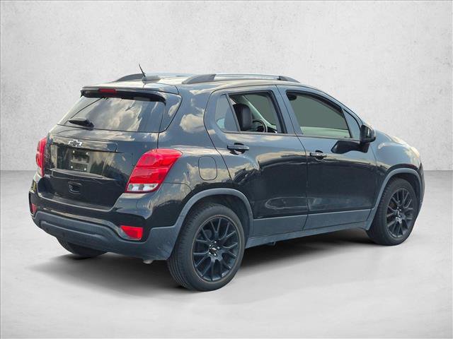 Used 2021 Chevrolet Trax LT w/ Midnight Edition FWD image 5