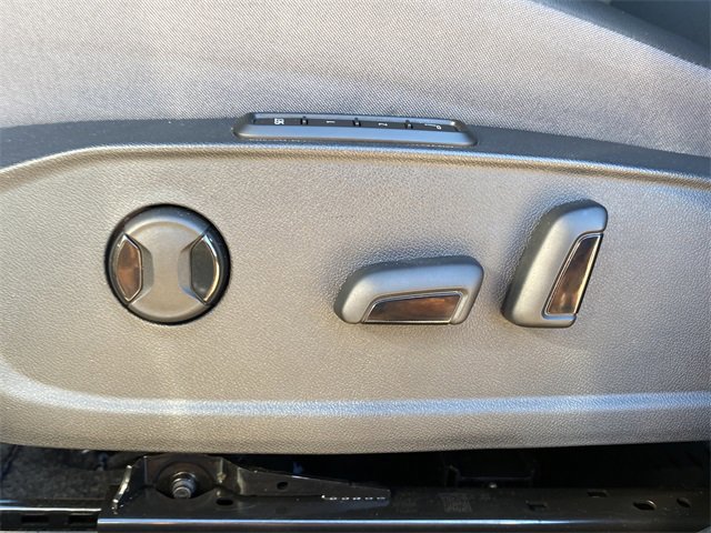 Used 2023 Volkswagen ID.4 Pro S image 21