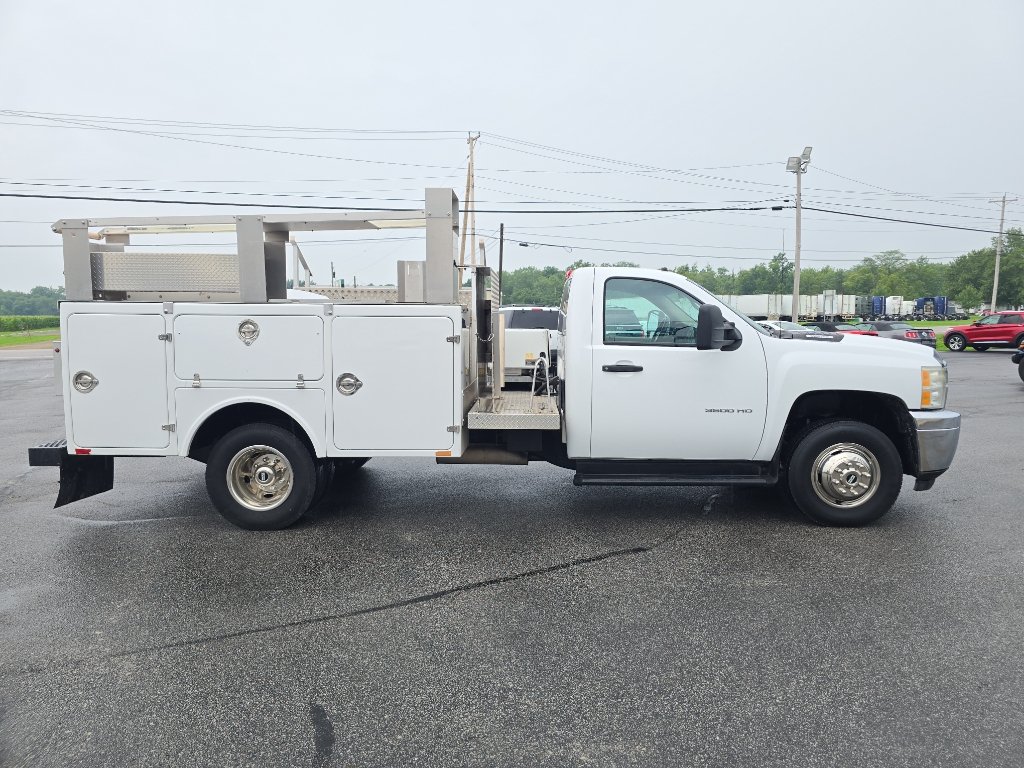 Used 2013 Chevrolet Silverado 3500 W/T RWD image 5
