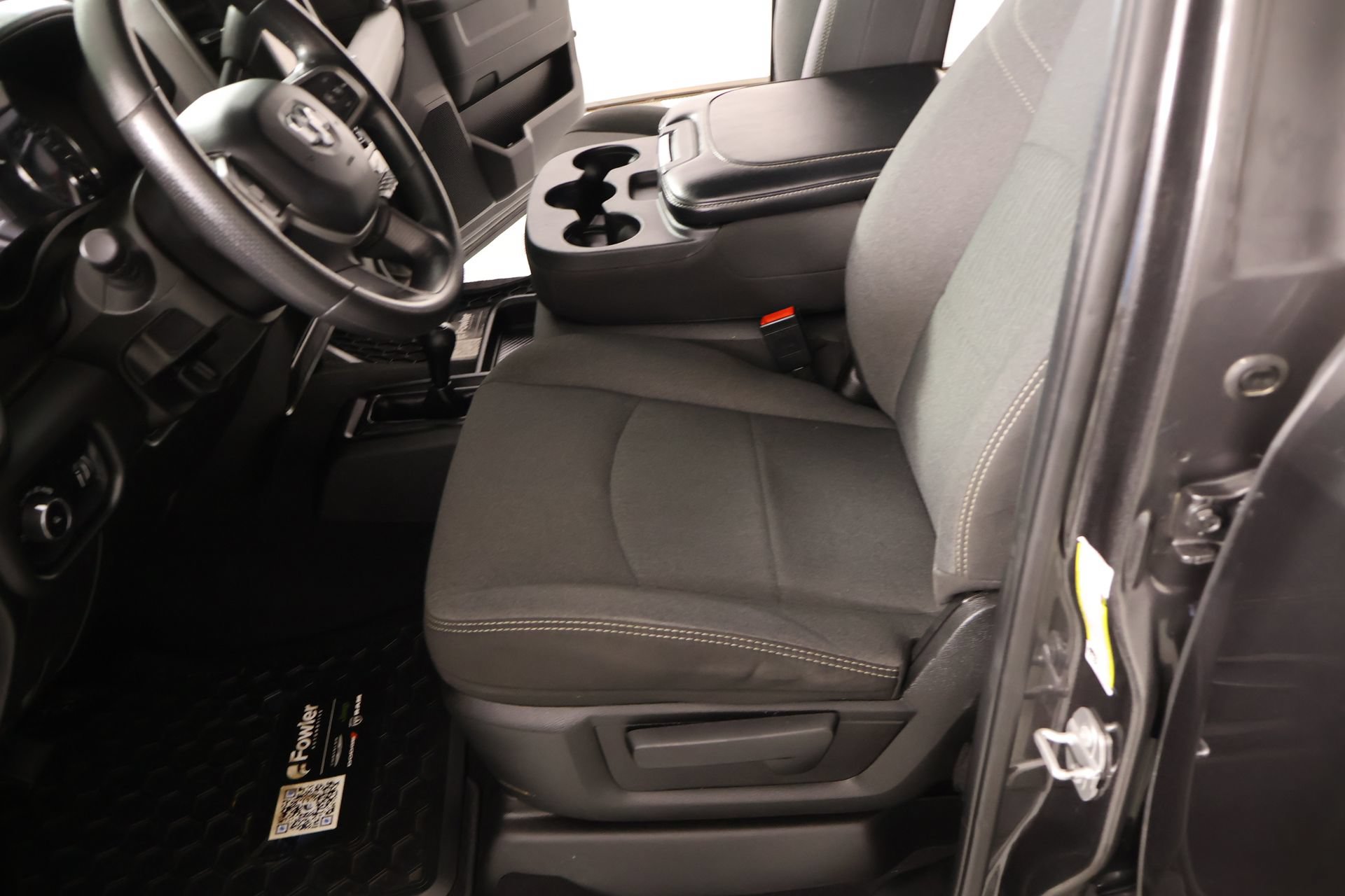 Used 2024 RAM 2500 Tradesman w/ Chrome Appearance Group AWD/4WD image 10