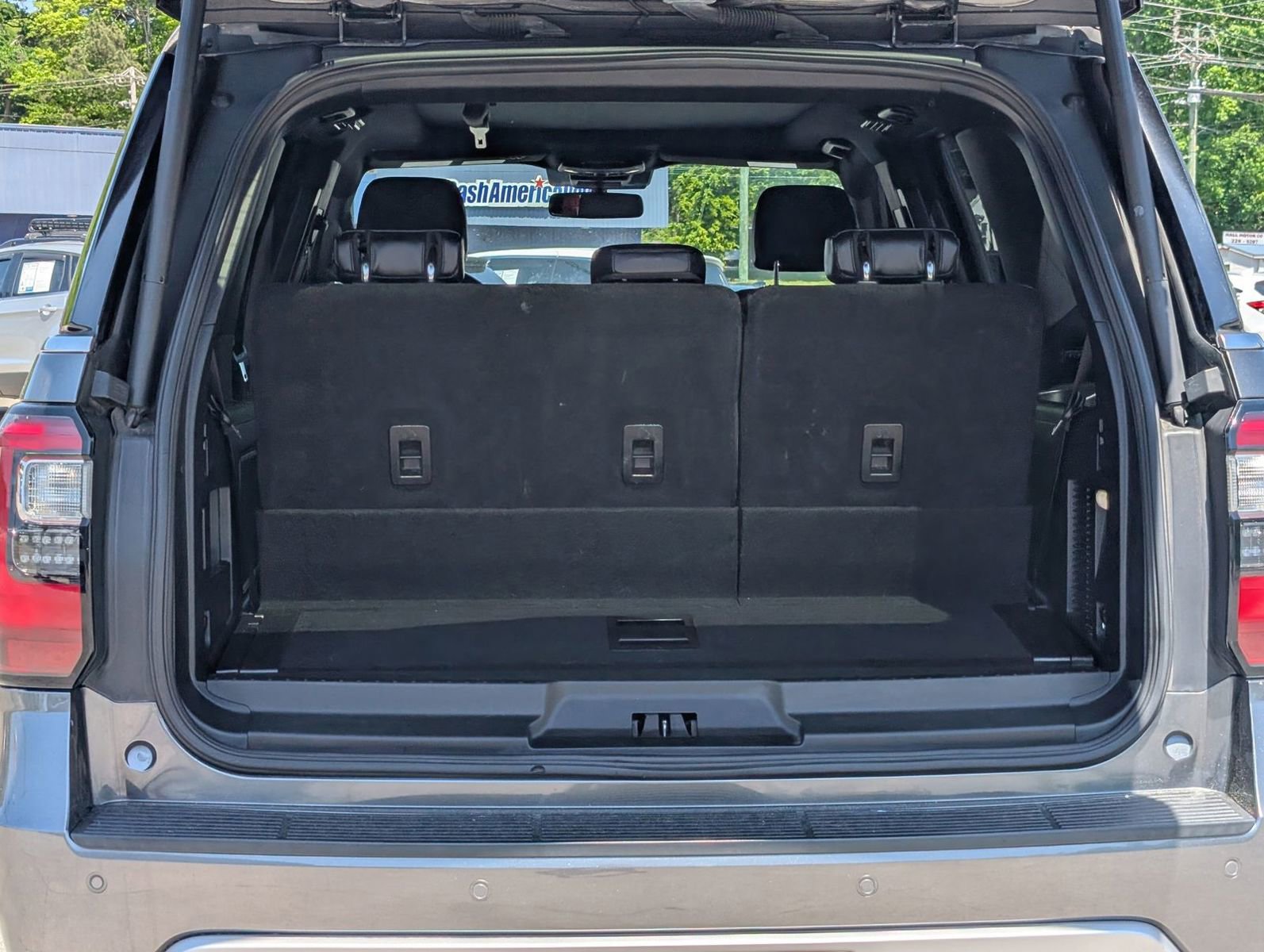 Used 2021 Ford Expedition Limited RWD image 30