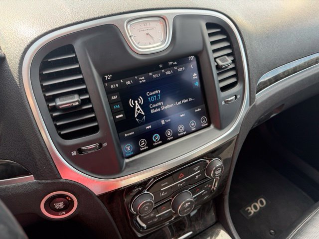 Used 2017 Chrysler 300 C w/ Safetytec Plus Group RWD image 9