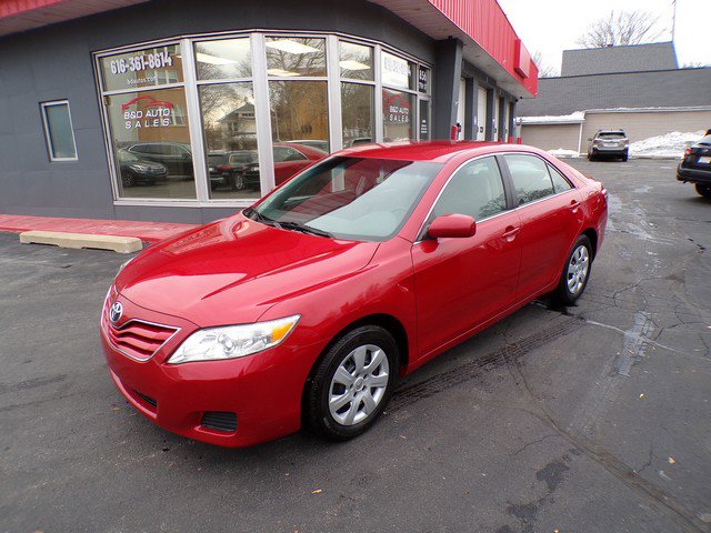 Used 2011 Toyota Camry LE
