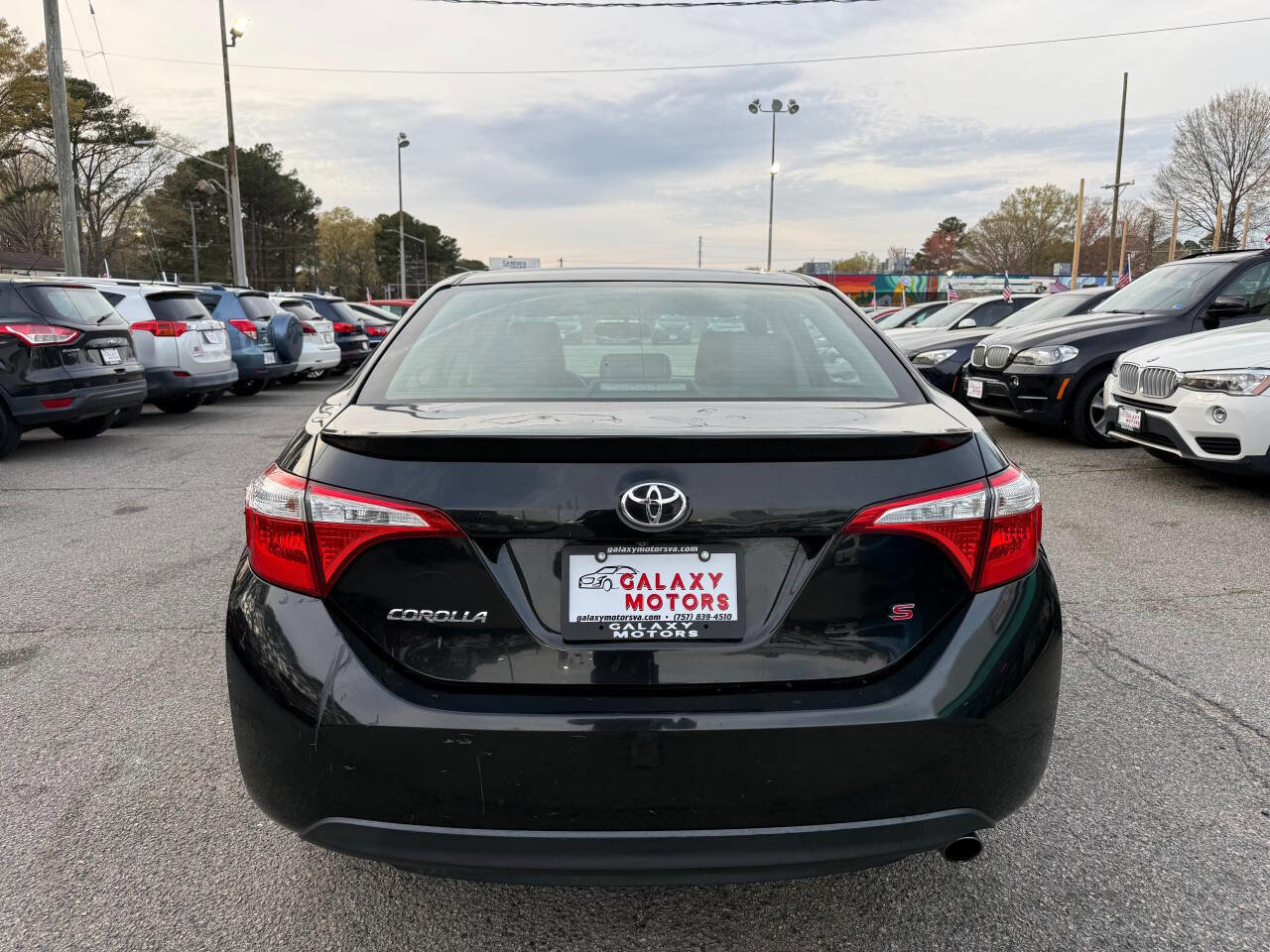 Used 2015 Toyota Corolla S FWD image 3