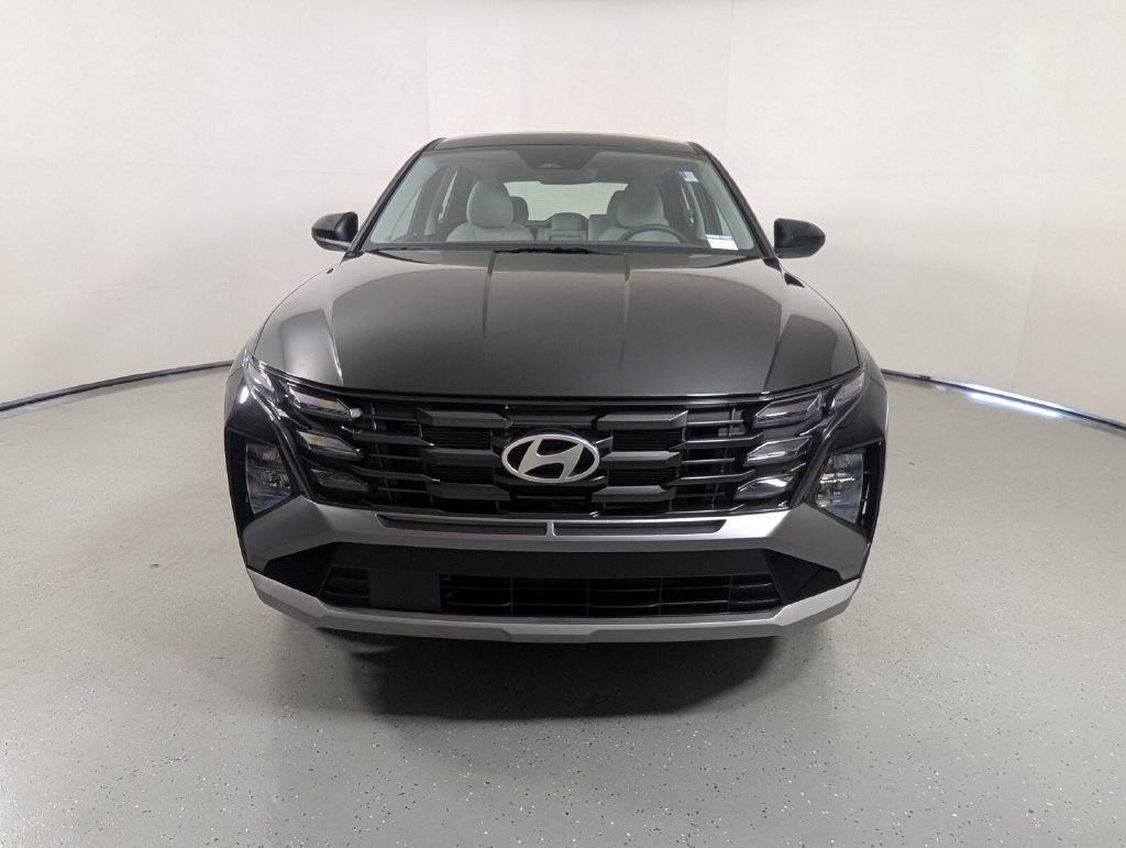 Certified 2026 Hyundai Tucson SE FWD image 2
