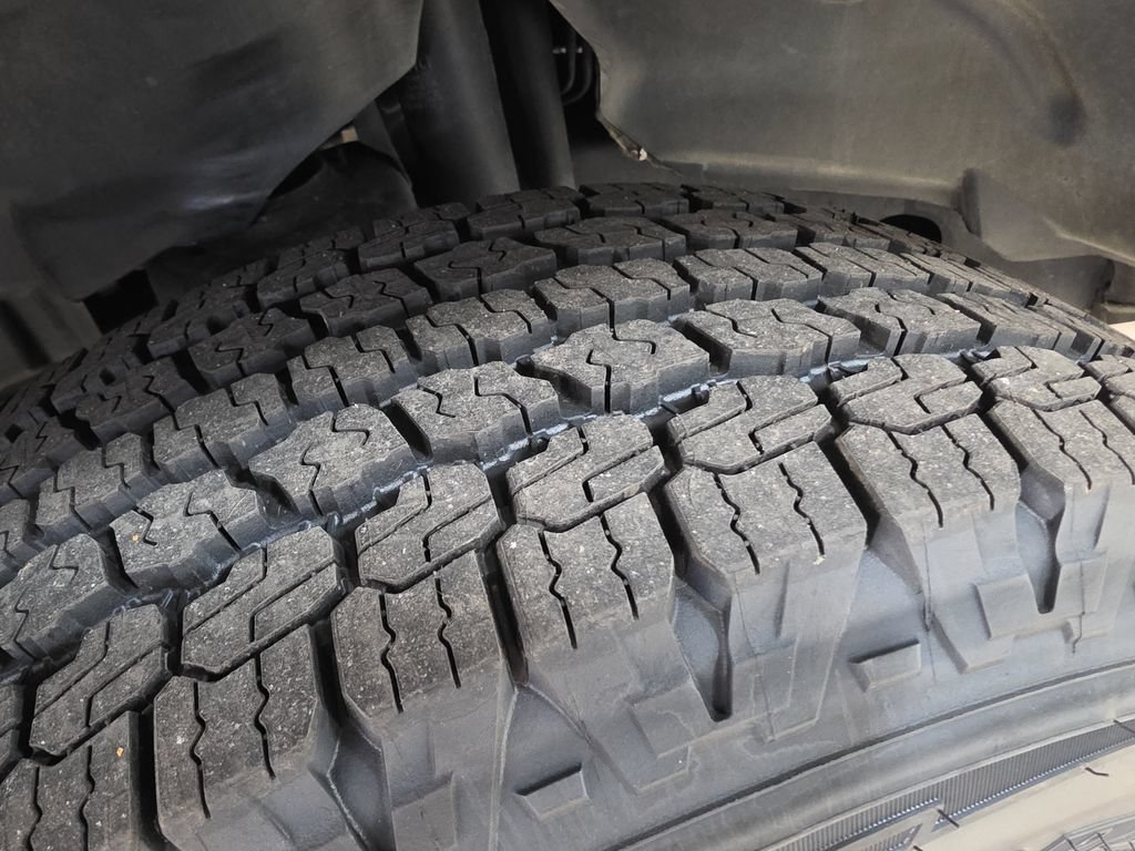 Used 2024 Jeep Wrangler Unlimited Sport AWD/4WD image 26