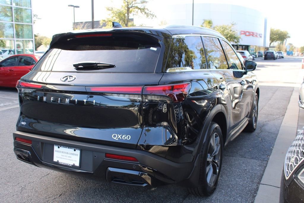 Certified 2025 INFINITI QX60 Luxe image 4