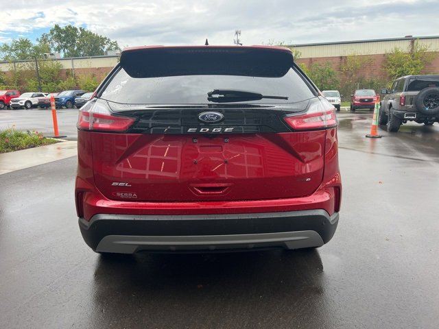 Certified 2024 Ford Edge SEL w/ Convenience Package image 6