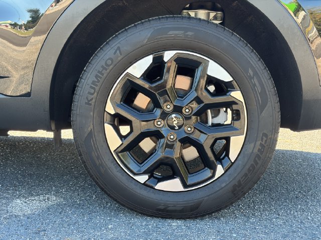 Certified 2025 Kia Sorento S AWD/4WD image 12