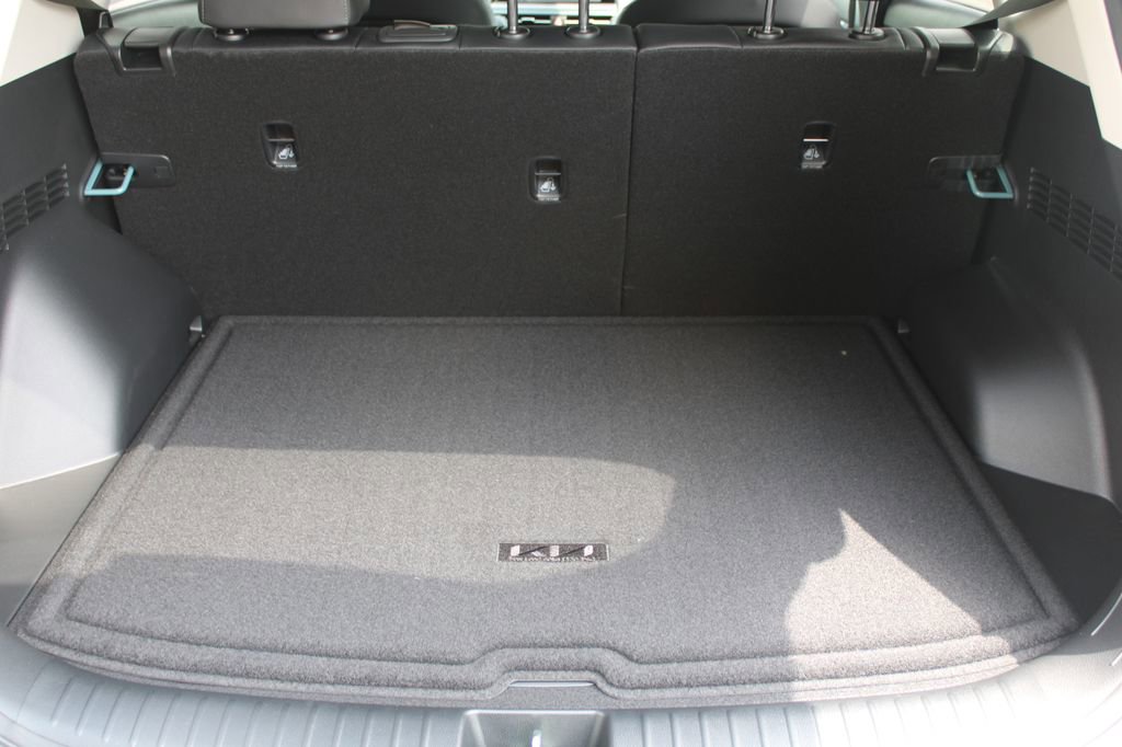 New 2026 Kia Seltos EX FWD image 11