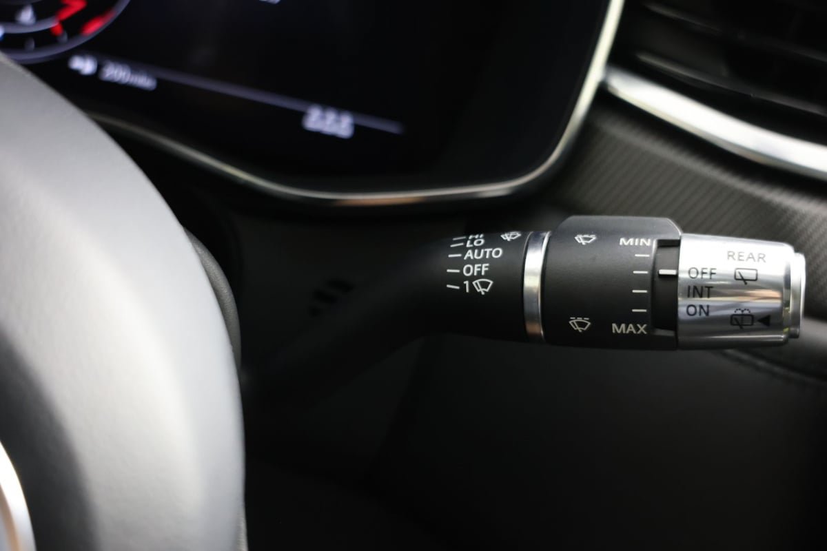 Used 2021 Jaguar F-PACE SVR AWD/4WD image 28