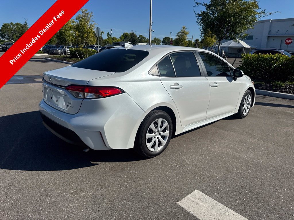 Used 2026 Toyota Corolla LE FWD image 5