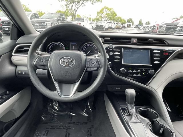 Used 2018 Toyota Camry LE w/ Convenience Package FWD image 7