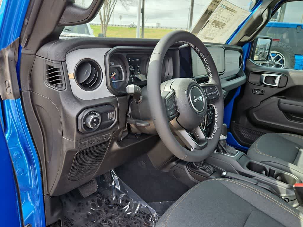 New 2025 Jeep Gladiator Sport AWD/4WD image 16