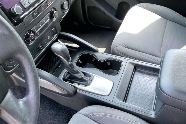 Used 2024 Nissan Frontier SV w/ Technology Package RWD image 17