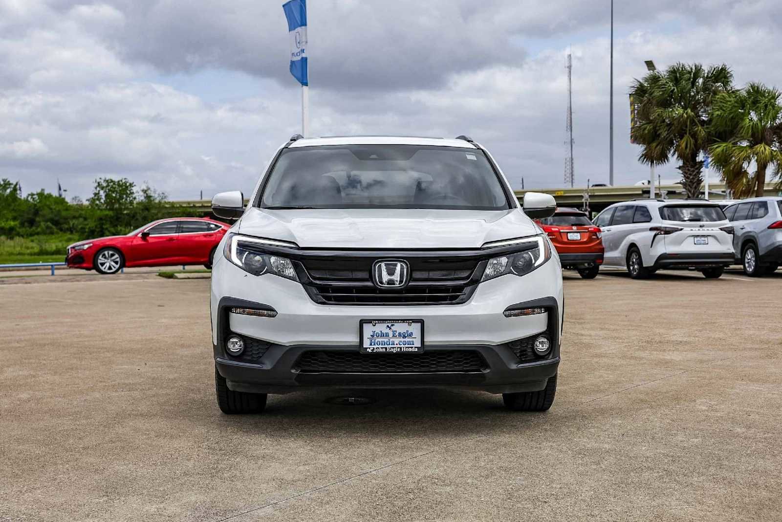 Used 2021 Honda Pilot Special Edition image 3