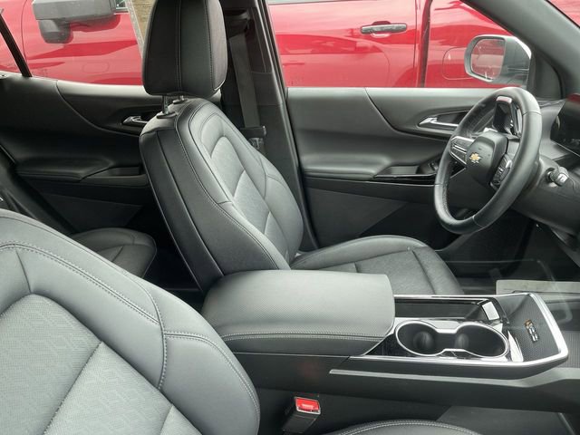 Used 2025 Chevrolet Equinox LT w/ Convenience Package II FWD image 12
