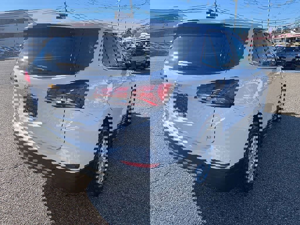 Used 2023 Chevrolet Equinox LT image 7