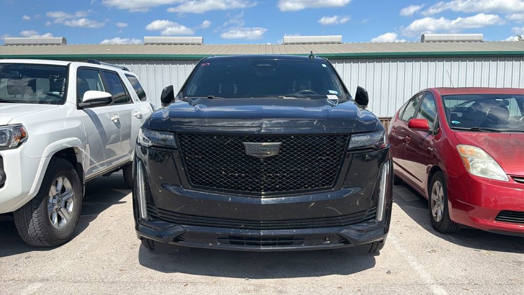 Used 2021 Cadillac Escalade ESV Sport Platinum AWD/4WD image 2