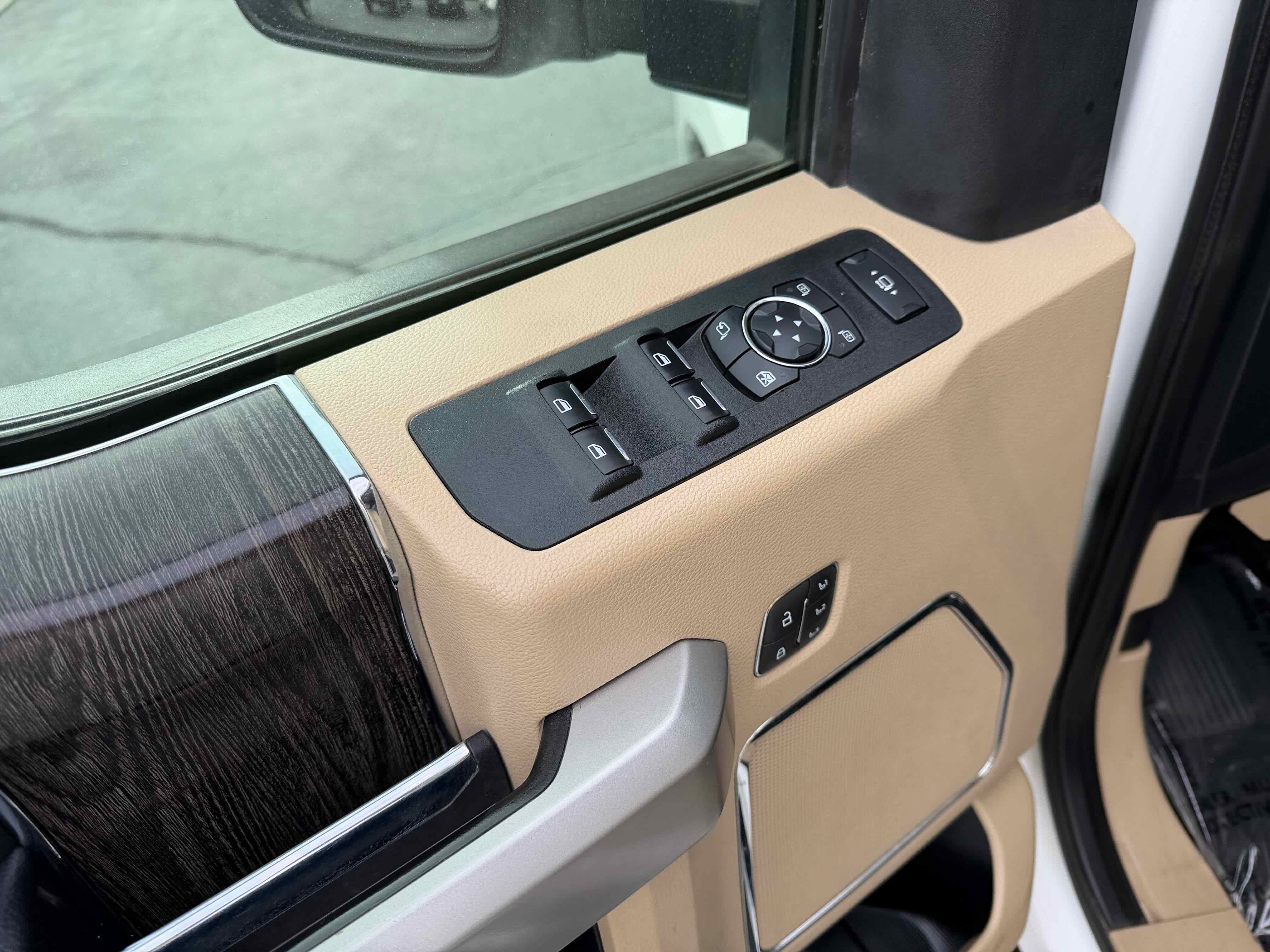 Used 2021 Ford F350 Lariat w/ Lariat Ultimate Package image 18