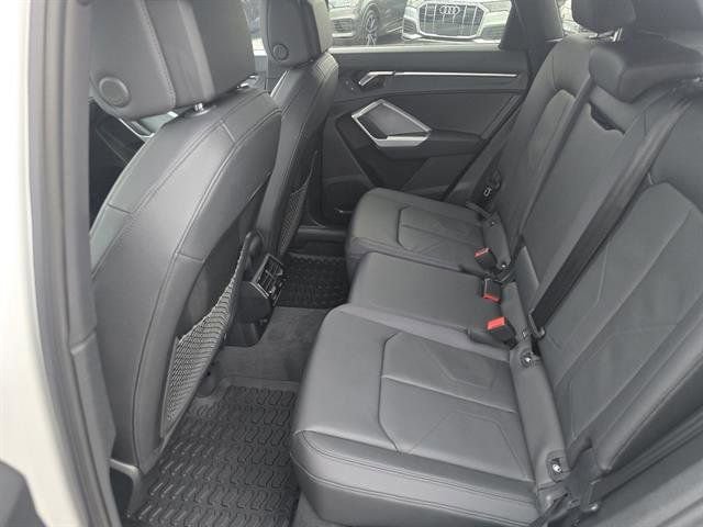 Used 2025 Audi Q3 2.0T Premium w/ Convenience Package image 11