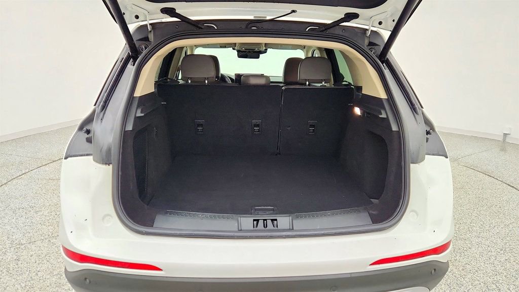 Used 2023 Lincoln Corsair AWD w/ Equipment Group 101A image 21