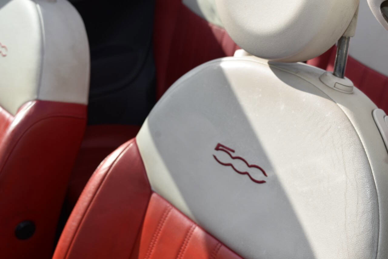 Used 2015 FIAT 500 Lounge w/ Luxury Leather Package image 35