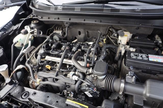 Used 2019 Nissan Kicks SV image 34