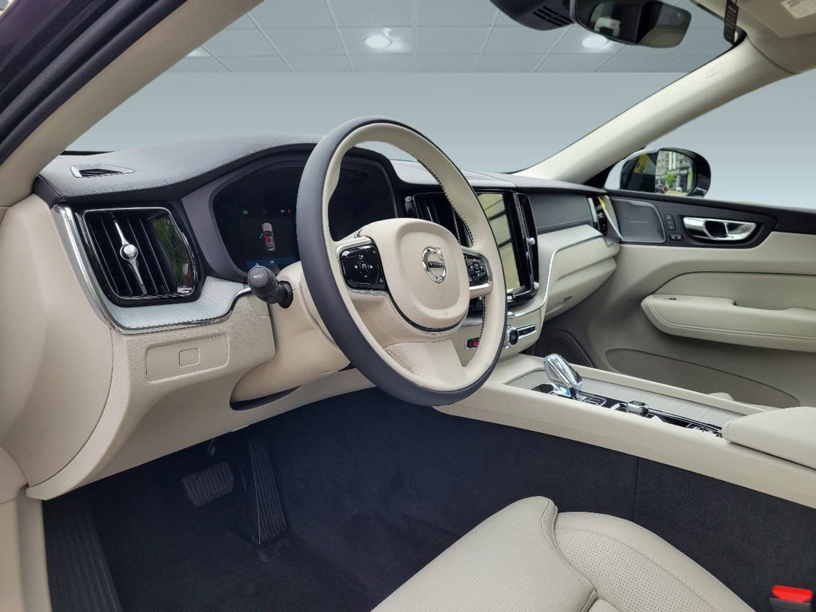 New 2024 Volvo XC60 B5 Ultimate w/ Protection Package Premier AWD/4WD image 4