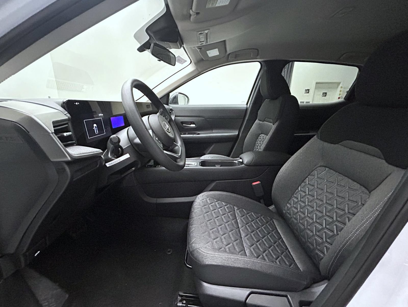 New 2027 Nissan Kicks SV AWD/4WD image 10