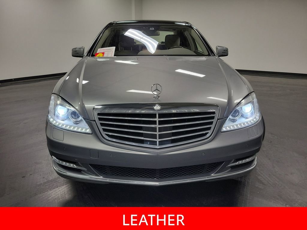 Used 2012 Mercedes-Benz S 550 4MATIC image 3