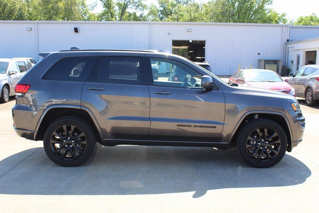Used 2021 Jeep Grand Cherokee Laredo X image 6