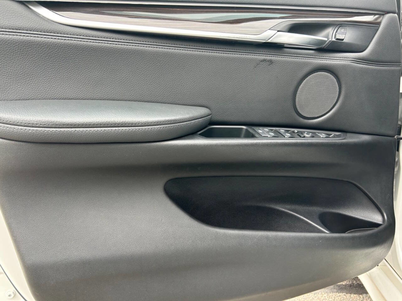 Used 2016 BMW X6 xDrive35i image 35