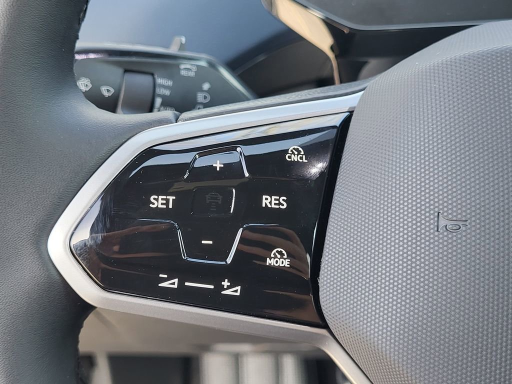 New 2025 Volkswagen ID.4 Pro S AWD/4WD image 13