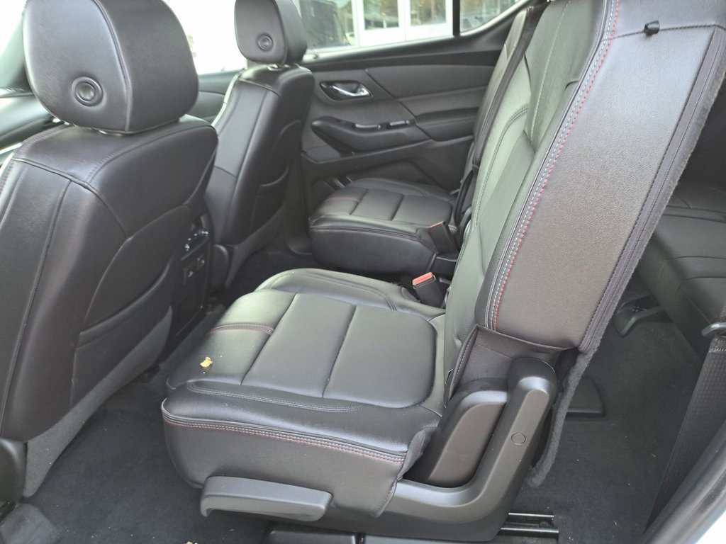 Used 2022 Chevrolet Traverse RS image 26