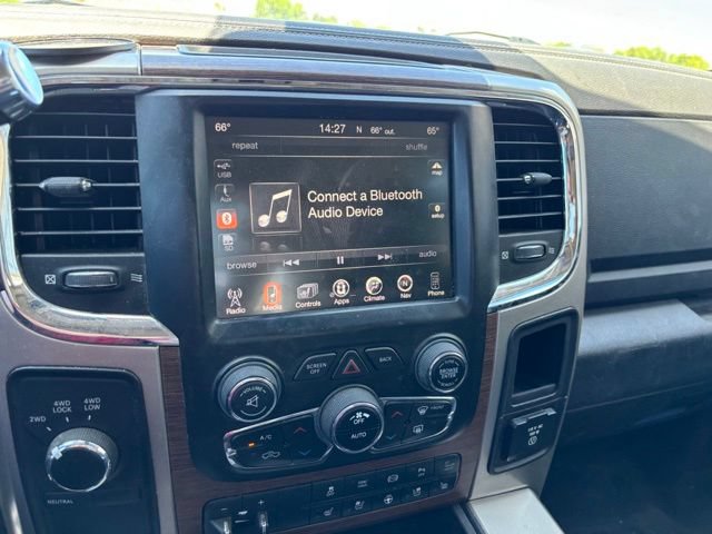 Used 2015 RAM 2500 Laramie w/ Convenience Group AWD/4WD image 16
