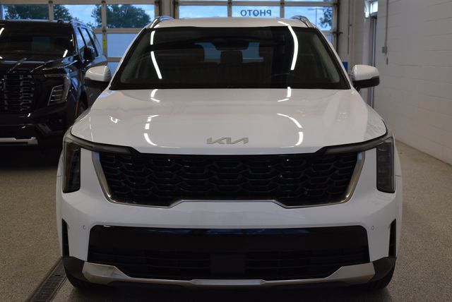 Used 2024 Kia Sorento S AWD/4WD image 3
