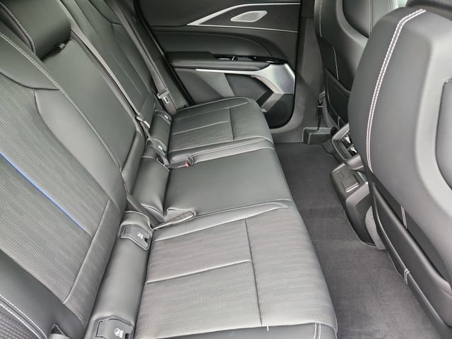 New 2026 Cadillac Lyriq V w/ Exterior Carbon Fiber Package AWD/4WD image 22