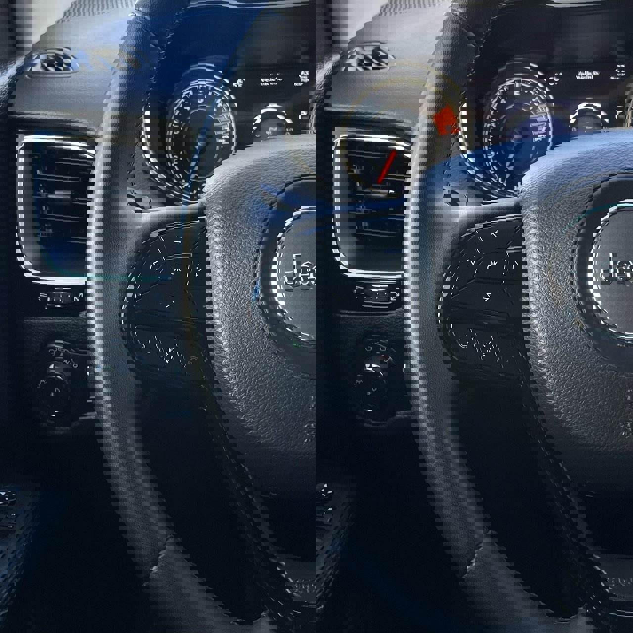 Used 2023 Jeep Cherokee Altitude Lux image 12