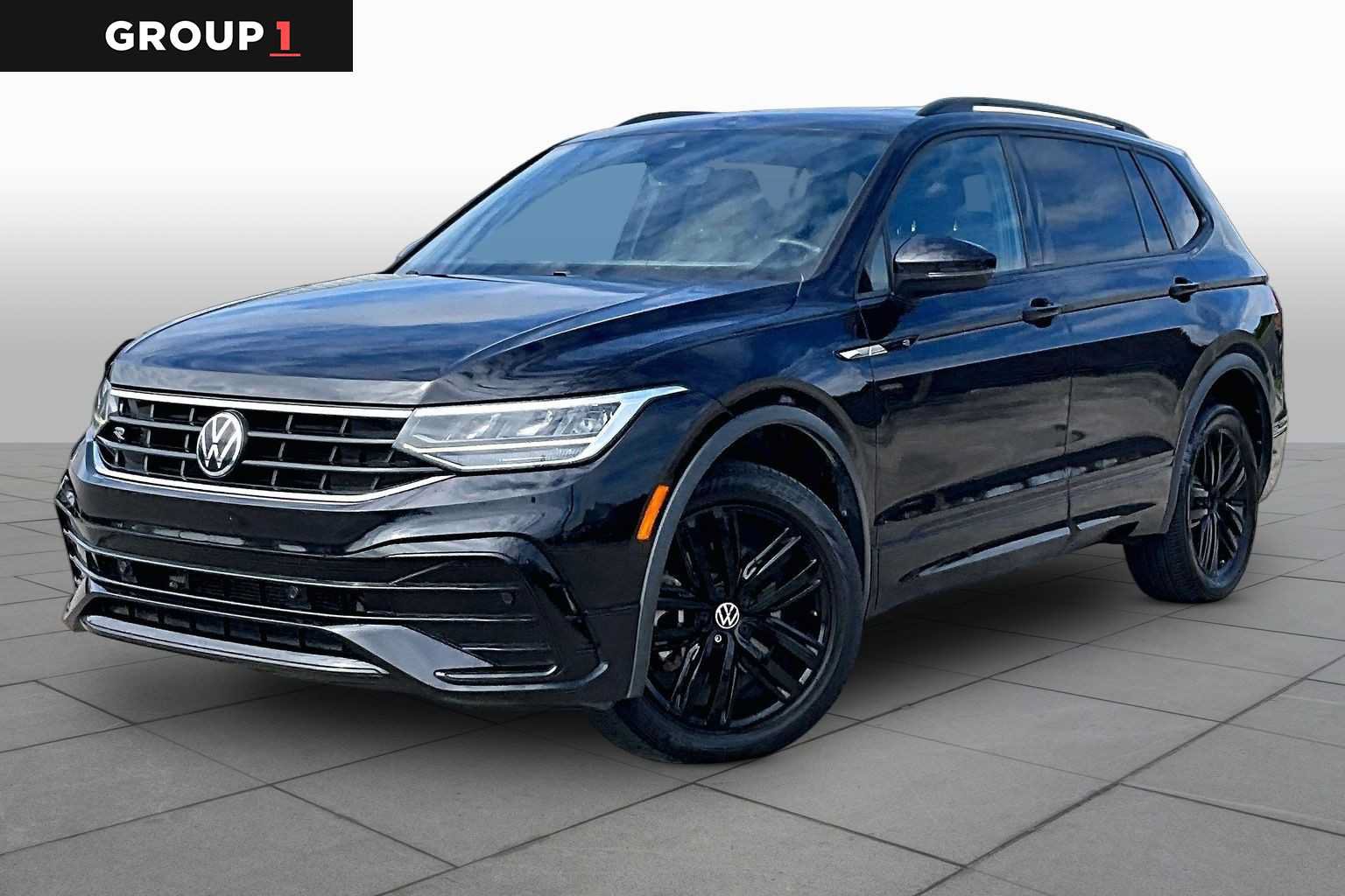 Used 2022 Volkswagen Tiguan SE R-Line FWD image 1
