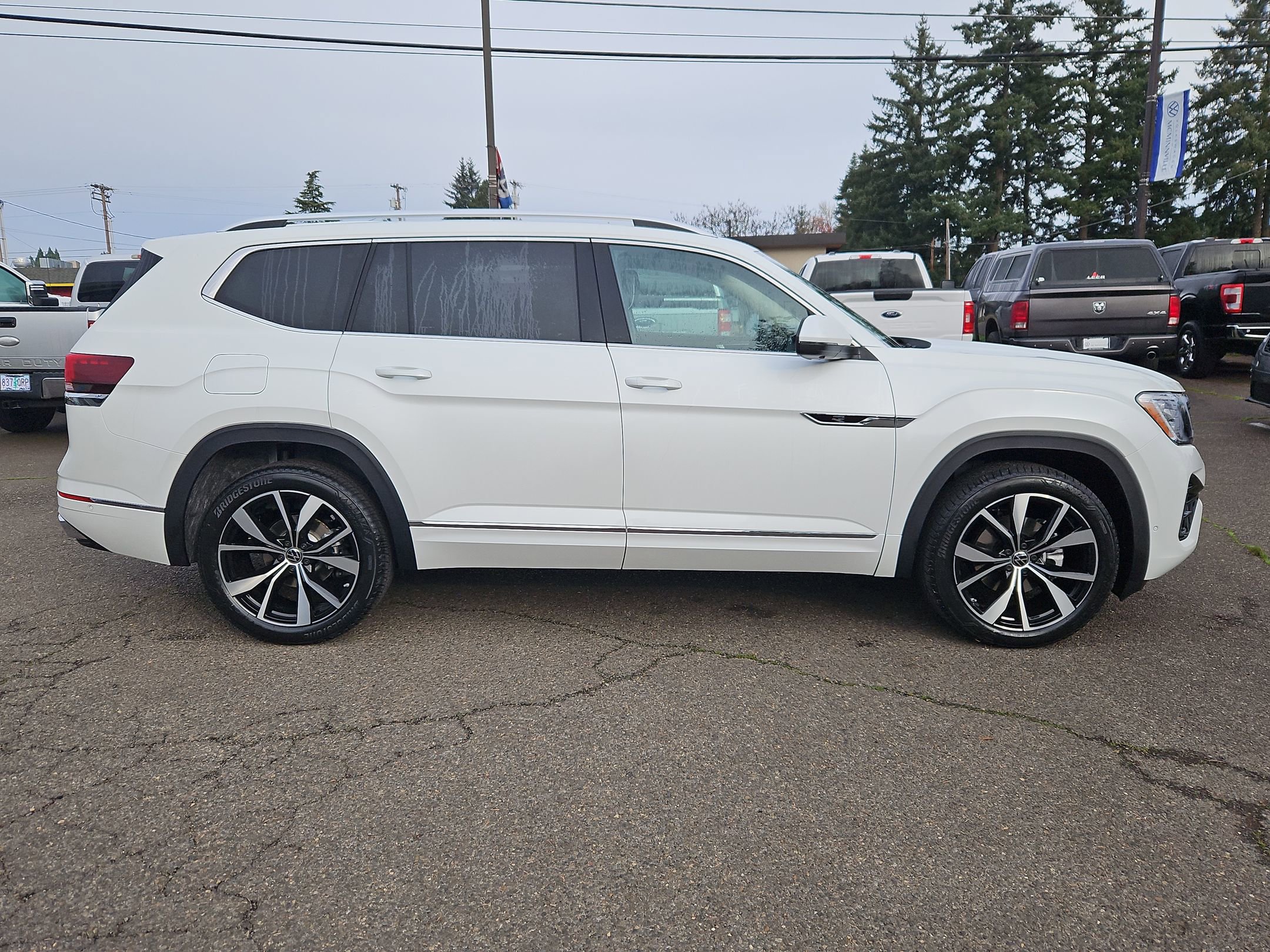 New 2026 Volkswagen Atlas SEL Premium R-Line image 6