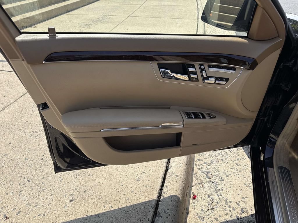 Used 2013 Mercedes-Benz S 350 BlueTEC 4MATIC image 28