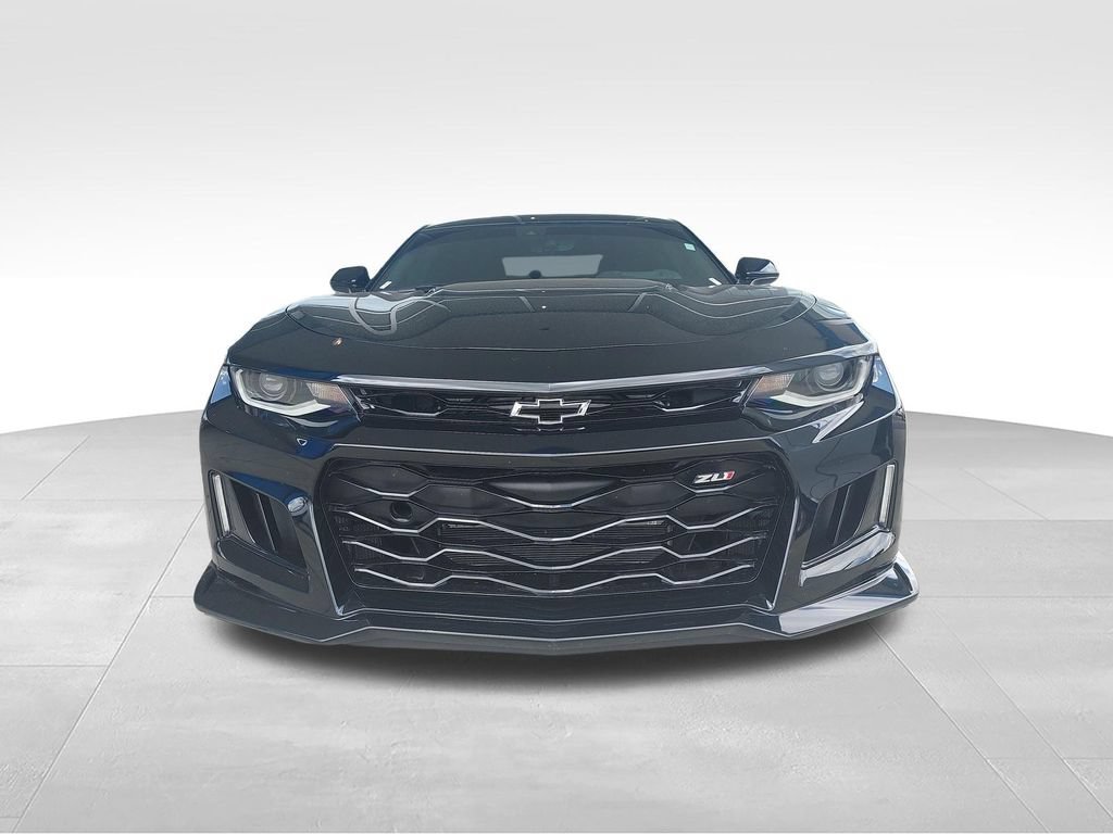 Used 2022 Chevrolet Camaro ZL1 RWD image 8