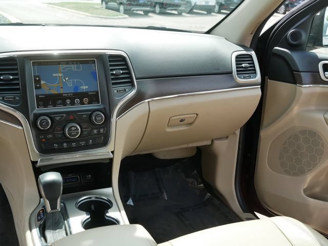 Used 2016 Jeep Grand Cherokee Limited AWD/4WD image 23
